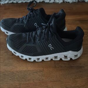 OC Style Black Sneakers with Cloud-Like Cushioning